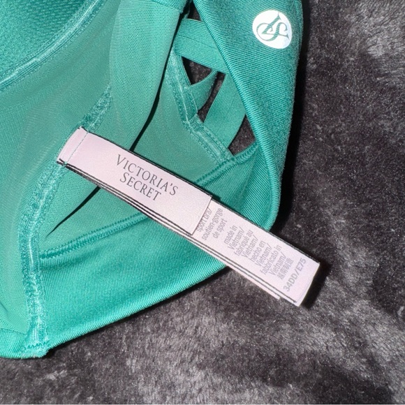 VS Victorias Secret Green Lightweight Allegro Padded Sports Gym Bra Medium 34DD - Picture 9 of 9